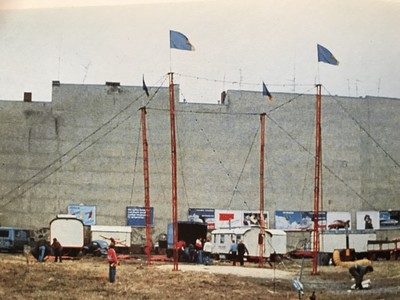de muur is ook in amsterdam gevallen